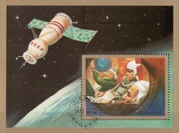Umm Al Qiwain1972 Bf. 6  Spazio Space Stazione Spaziale Russa Soyuz Sheet Imperf. CTO Hungarian - Umm Al-Qiwain