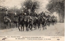 Cpa En Belgique Dragons Lanciers Français Sur La Route. - Guerre 1914-18
