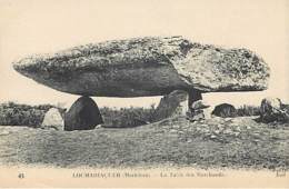 DOLMENS & MENHIRS - LOCMMARIAQUER - La Table Des Marchands - Dolmen & Menhirs