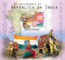 Mozambique 2010 MNH - 60th Anniversary Republic Of India, M.K. Gandhi (1869-1948). Sc 2120, YT 313, Mi 4203/BL392 - Mozambico