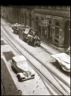 Cca 1931 Kinszki Imre (1901-1945) Budapesti Fotóművész Hagyatékából, Jelzés Nélküli, Vintage NEGATÍV (behavazott Automob - Other & Unclassified