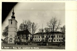 T2 1943 Barót, Baraolt; Római Katolikus Templom és Iskola, ünnepség Az Országzászlóval / Roman Catholic Church And Schoo - Sin Clasificación