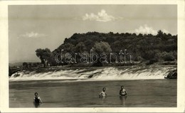 T2 1943 Bethlen, Beclean; Szamos Gát / Somes River Dam, Bathing People, Bathers. Photo - Sin Clasificación