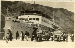 ** T1/T2 1934 Kotor, Cattaro; Kralj Aleksandar I. Passenger Ship, Soldiers, Automobiles At The Port. Foto-Atelier Cirigo - Ohne Zuordnung