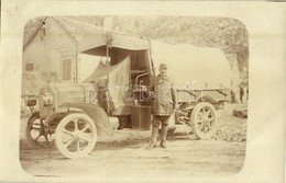 ** T2 K.u.K. Kraftwagenkolonne No. 35. / WWI Austro-Hungarian K.u.K. Military, Soldier With Automobile. Photo - Sin Clasificación