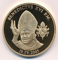 Vatikán 2005. 'XVI. Benedek' Aranyozott Réz Emlékérem Tanúsítvánnyal (40mm) T:PP
Vatican 2005. 'Benedict XVI' Gilt Cu Co - Zonder Classificatie