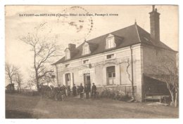 CPA 18 SAVIGNY En SEPTAINE - Hôtel De La Gare, Passage à Niveau - B. FLIN (Cycles, Machines Agricoles,...) - Animation - La Guerche Sur L'Aubois