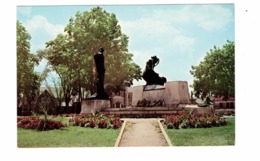 PETERBOROUGH, Ontario, Canada, The Cenotaph, Old Chrome Postcard - Peterborough