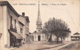 Vaux En Velin          69         Place De L'église. Commerces          (voir Scan) - Vaux-en-Velin