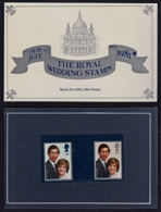 A0448 GREAT BRITAIN 1981, SG 1160-1 Royal Wedding Of Prince Charles & Princess Diana, Souvenir Pack,  MNH - Presentation Packs