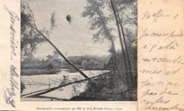 Lyon         69         Photos D'une Montgolfière  Issue D'un Journal Collée Sur Une Carte Postale      (voir Scan) - Autres & Non Classés