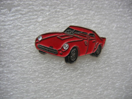 Pin's D'une Ancienne Ferrari De Couleur Rouge - Ferrari