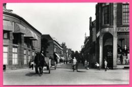 Dordrecht - Vrieseweg Omstreeks 1935 - Calèche - Attelage - Animée - Foto J. VAN DE WEG - Edit. KOOS VERSTEEG - Dordrecht