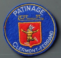 Patch Écusson Tissu Touristique : France - Patinage Clermont-Ferrand (63) Gaulois Avec Son Casque Danse Sur Glace - Kunstschaatsen