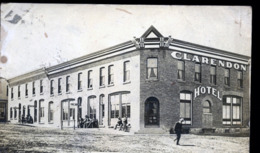 CANADA SHAUNAVON  EN 1922    PHOTO CARTE HOTEL GULL LAKE SASK - Altri & Non Classificati