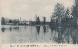 Cp , 61 , SOLIGNY-la-TRAPPE , Abbaye De La Grande Trappe, L'Abbaye Vue De L'Étang De Chaumont - Other & Unclassified