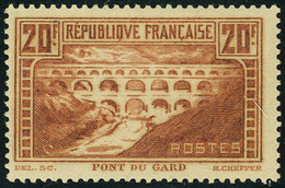 Neuf Avec Charnière N° 262, 20f Pont Du Gard, Cl Quasi Invisible, TB - Other & Unclassified