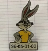 Pin's BUG'S BUNNY - Lunettes - BD