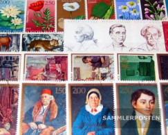 Yugoslavia 200 Different Stamps - Collections, Lots & Séries