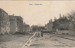 70  SAULX    HAUTE SAONE   BELLE   CPA  GRANDE RUE - Autres & Non Classés