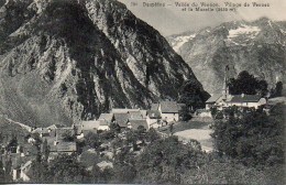 38 Village De VENOSC Et La Muraille - Vénosc