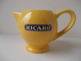 - Pichet En Céramique. " RICARD " - - Jugs