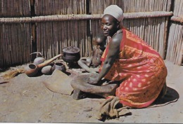 Pos Card - Swaziland- Swaz-Housewife-grinding Meales On A Stone Hollowed By Use.Few Of These Remain Today. - Swasiland