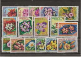 HAUTE - VOLTA - SERIE FLEURS - N° 113 A 128 NEUF X -ANNEE 1963 - COTE : 16 € - Upper Volta (1958-1984)