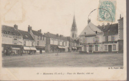 AUNEAU - PLACE DU MARCHE - Auneau