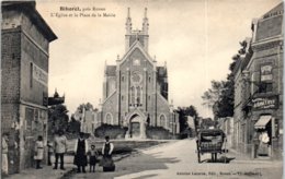 76 - BIHOREL --  L'Eglise Et La Place De La Mairie - Bihorel