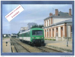 Carte Postale 22. Loudéac La Gare  Train  Autorail X4500  Arrêt Terminus  Trés Beau Plan - Loudéac