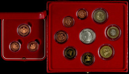 Monaco,  Lot Von Euro - KMS 1 Cent Bis 2 Euro 2004 Mit 5 Euro Silbermünze, In Originalschatulle Mit Zertifikat Und Umver - Altri & Non Classificati