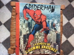 CLASSEUR SPIDERMAN  La Riposte De L’Homme Araignée  GRAFFITING Paris  MARVEL  Annee 1980 - Spiderman