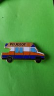 Pin's Automobile PEUGEOT  CAR - Peugeot