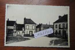 DIXMONT - LA PORTE DU BOIS - MONUMENT AUX MORTS - Dixmont