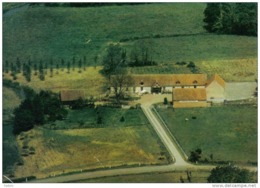 Carte Postale 72. La Fresnaye-sur-Chedouet  Hotel-Restaurant  Auberge St-Paul  Vue D'avion  Trés Beau Plan - La Fresnaye Sur Chédouet