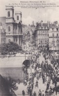 (25) BESANCON Historique . Le Pont De Battant, Dont Les Fondations Datent Des Romains ( Foule D'animation) - Besancon