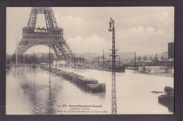 CPA Tour Eiffel Paris Non Circulé - Eiffeltoren