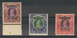 Gwalior. MNH **Yv 48/50. 1938. 2 R Castaño Y Violeta, 5 R Azul Violeta Y Verde Y 10 R Rojo Y Violeta (valores Clave). MA - Gwalior