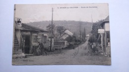 Carte Postale ( AA9 ) Ancienne De Brinon Sur Beuvron , Route De Courcelles (  Trou Au Niveau Du Timbre Qui Est Enlevé ) - Brinon Sur Beuvron