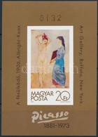 ** 1981 Festmény (XIX.) - Picasso Vágott Blokk (10.000) - Sonstige & Ohne Zuordnung