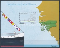 ** 2001 Teherhajó Blokk,
Freighter Block
Mi 337 - Sonstige & Ohne Zuordnung