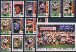 ** 1992 Labdarúgó-világkupa 1994, USA Sor + Blokk,
Football World Cup 1994, USA Set + Block
Mi 1758-1770 + Mi 236 - Altri & Non Classificati