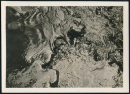 Cca 1935 Kinszki Imre (1901-1945) Budapesti Fotóművész Hagyatékából, Jelzés Nélküli Vintage Fotó (Örvénylő Víz), 6x4,3 C - Sonstige & Ohne Zuordnung