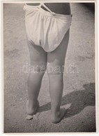 1934 Kinszki Imre (1901-1945): Öt éves, Aláírással, Pecséttel Jelzett Vintage Fotóművészeti Alkotás, 17x12 Cm - Otros & Sin Clasificación