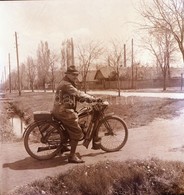 Régi Motorok Tétele, 5 Db Vintage Fotó + 1 Db Vintage Negatív (melynek Nincs Kapcsolata A Papírképekhez), Különböző Hely - Sonstige & Ohne Zuordnung