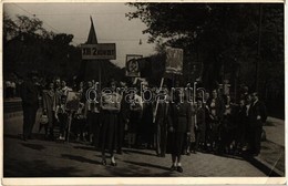 ** T2/T3 Budapest XIII. Kerületi 2. Körzeti Kommunista Felvonulás, Lenin és Sztálin Transzparensekkel, Photo (EK) - Unclassified