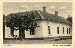 ** T1/T2 Tiszaderzs, Balogh Dániel Vendéglője, étterem, Kerékpár. Foto Szarvas János - Unclassified