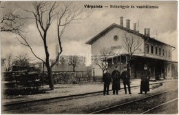 T2 1918 Várpalota, Brikettgyár és Vasútállomás, Vasutasok / Bahnhof / Railway Station - Sin Clasificación