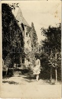 * T2/T3 1930 Zabola, Zabala; Hölgy A Kastély Kertben / Lady In The Castle's Garden. Photo  (Rb) - Unclassified